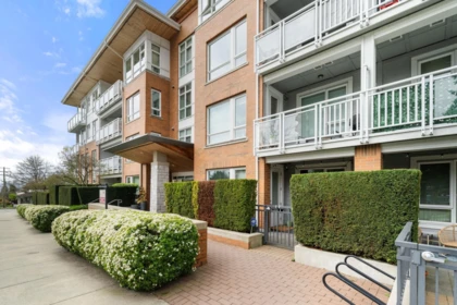 101 717 Chesterfield Avenue, North Vancouver, BC, North Vancouver — Apartment/Condo for sale