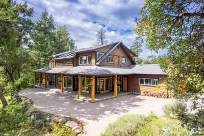 Primary Bedroom Photo of 1495 Coats Drive, Gabriola Island, BC