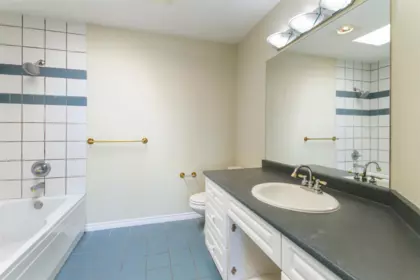 Kitchen Photo of 186 E Braemar Road, Vancouver, BC