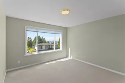 Primary Bedroom Photo of 186 E Braemar Road, Vancouver, BC