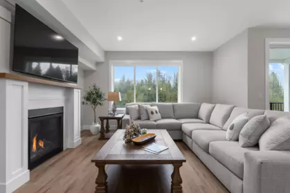 Breakfast Nook Photo of 8 35247 Straiton Road, Abbotsford, BC