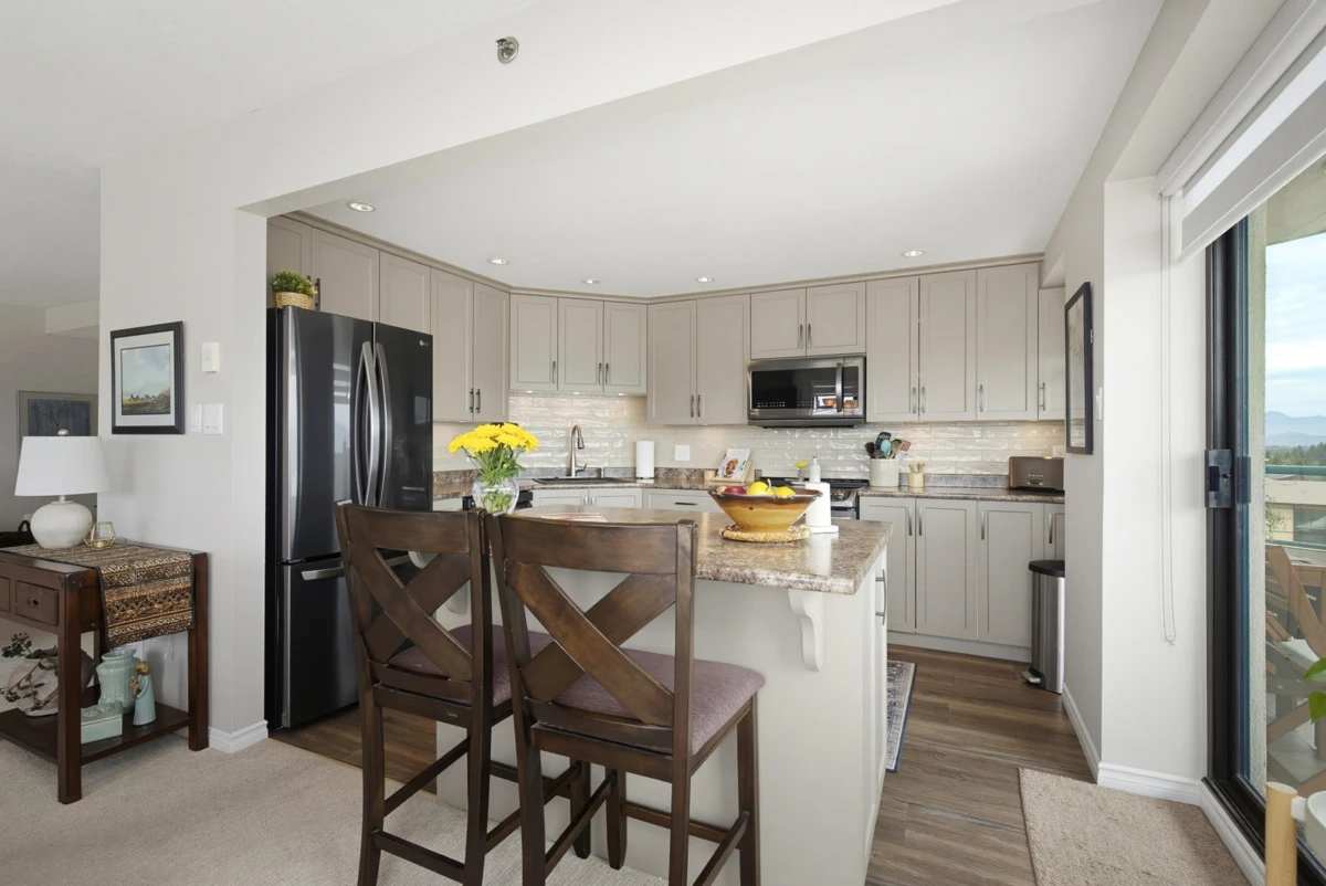Dining Area Photo of 904 32440 Simon Avenue, Abbotsford, BC