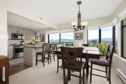 Kitchen Island Photo of 904 32440 Simon Avenue, Abbotsford, BC