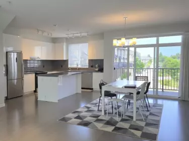 Kitchen Photo of 33 8138 204 Street, Langley, BC
