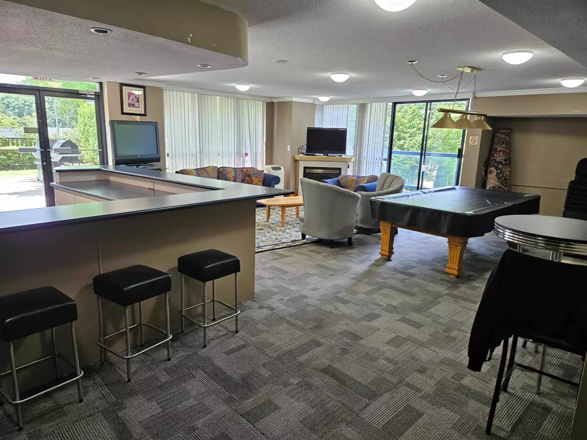 Family Room Photo of 1105 10899 University Drive, Surrey, BC