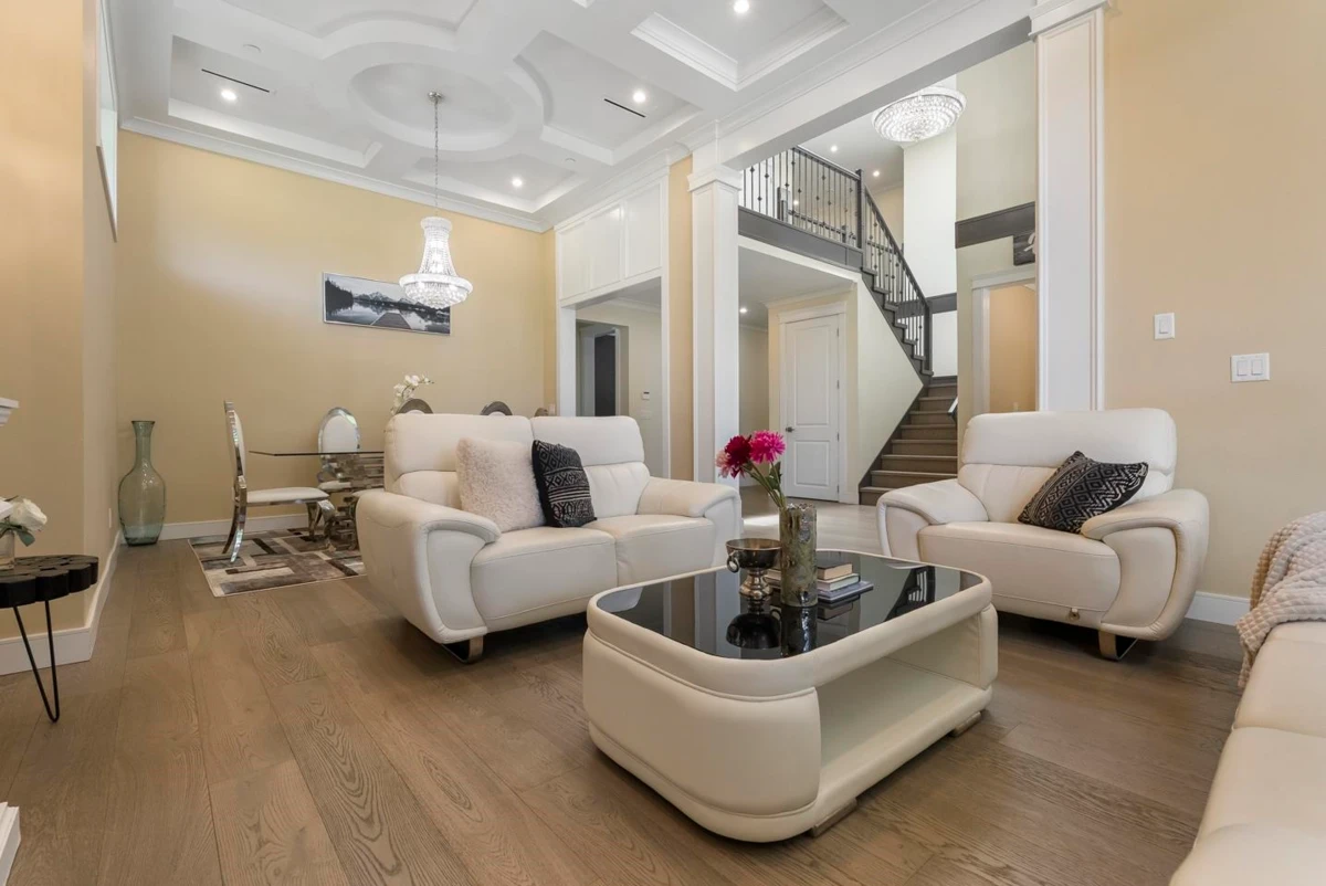 Family Room Photo of 1580 Chestnut Street, Surrey, BC
