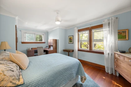 Office / Den Photo of 207 Eighth Street, New Westminster, BC
