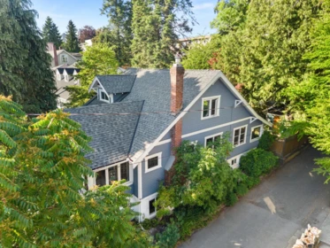 Street View Photo of 207 Eighth Street, New Westminster, BC
