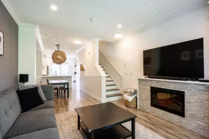 4 3039 156 Street, Surrey, BC, Surrey — Townhouse for sale
