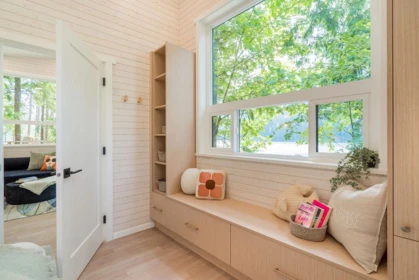 Mudroom Photo of 14 E Croker Island, North Vancouver, BC