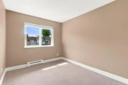 Guest Bathroom Photo of 412 33718 King Road, Abbotsford, BC