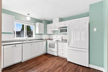 Primary Bedroom Photo of 412 33718 King Road, Abbotsford, BC