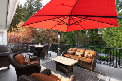 Breakfast Nook Photo of 956 Belvista Crescent, North Vancouver, BC