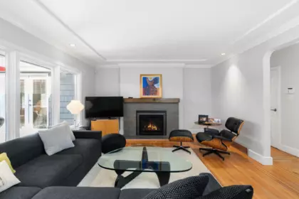 Living Room Photo of 956 Belvista Crescent, North Vancouver, BC