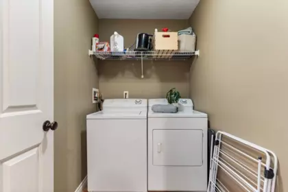 Laundry Room Photo of 58 46840 Russell Road, Chilliwack, BC