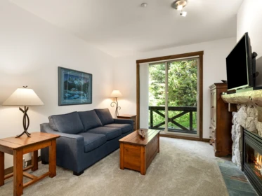 225 4660 Blackcomb Way, Whistler, BC, Whistler — Apartment/Condo for sale