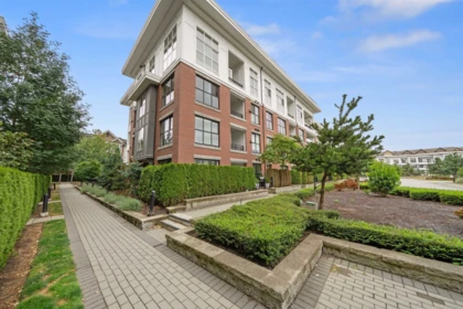 D106 8150 207 Street, Langley, BC, Langley — Apartment/Condo for sale