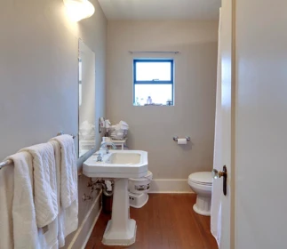 Entry Foyer Photo of 1373 W 64th Avenue, Vancouver, BC