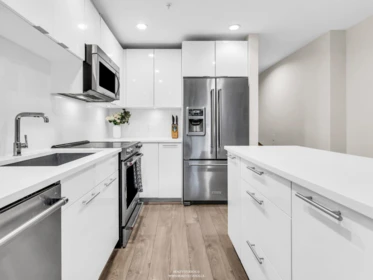 117 723 W 3rd Street, North Vancouver, BC, North Vancouver — Apartment/Condo for sale