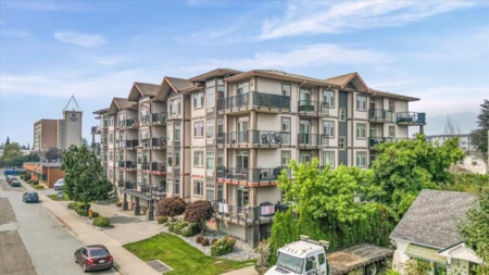 Outdoor Patio Photo of 403 46021 Second Avenue, Chilliwack, BC