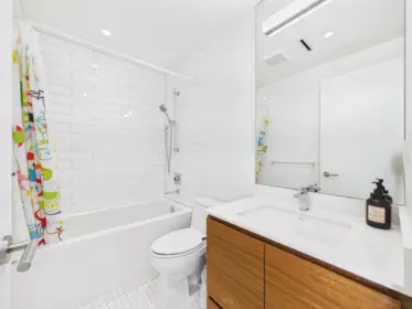 Hot Tub / Spa Photo of 2996 W 11th Avenue, Vancouver, BC