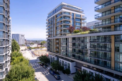 1002 3200 Corvette Way, Richmond, BC, Richmond — Apartment/Condo for sale
