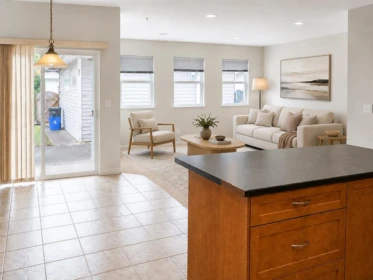 Kitchen Photo of 19590 Shingle Bolt Crescent, Pitt Meadows, BC