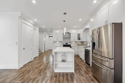 Kitchen Photo of 7263 194a Street, Surrey, BC