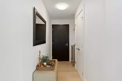 Laundry Room Photo of 1504 1500 Martin Street, White Rock, BC