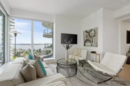 Living Room Photo of 1504 1500 Martin Street, White Rock, BC