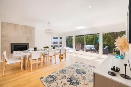 Breakfast Nook Photo of 510 Newdale Place, West Vancouver, BC