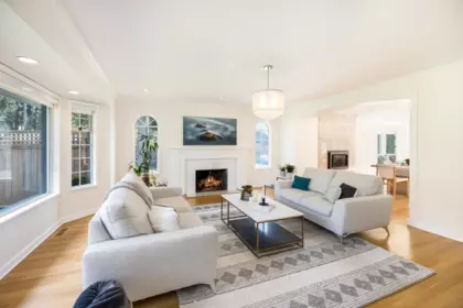 Family Room Photo of 510 Newdale Place, West Vancouver, BC