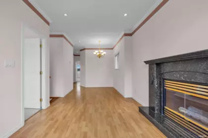 Kitchen Photo of 1988 Nanaimo Street, Vancouver, BC