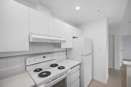 Primary Bedroom Photo of 1110 989 Nelson Street, Vancouver, BC