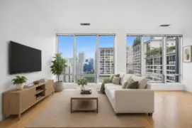 1110 989 Nelson Street, Vancouver, BC
