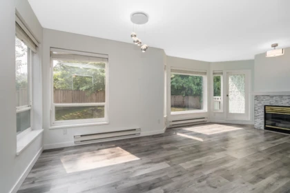 203 2855 152 Street, Surrey, BC, Surrey — Apartment/Condo for sale