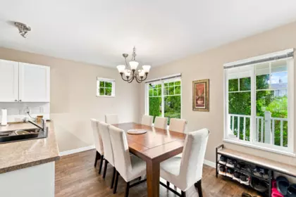 Kitchen Island Photo of 6 6533 121 Street, Surrey, BC