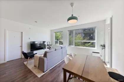 208 717 Breslay Street, Coquitlam, BC, Coquitlam — Apartment/Condo for sale