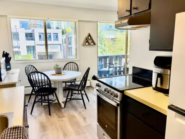 Breakfast Nook Photo of 202 1345 Chesterfield Avenue, North Vancouver, BC