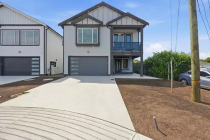 46046 Southlands Crescent, Chilliwack, BC, Chilliwack — Single Family Residence for sale