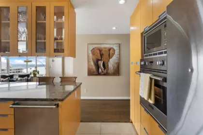 Kitchen Island Photo of PH1 888 Carnarvon Street, New Westminster, BC