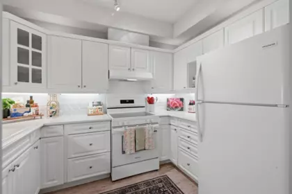 Mudroom Photo of 333 383 E 37th Avenue, Vancouver, BC