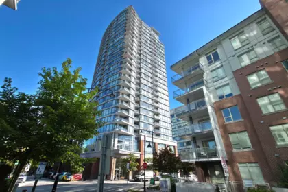 2102 400 Capilano Road, Port Moody, BC, Port Moody — Apartment/Condo for sale