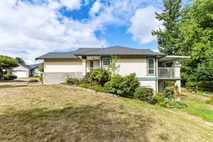 Living Room Photo of 28 32777 Chilcotin Drive, Abbotsford, BC