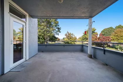 Front Yard Photo of 121 12873 Railway Avenue, Richmond, BC