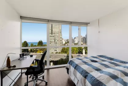 Laundry Room Photo of 1401 907 Beach Avenue, Vancouver, BC