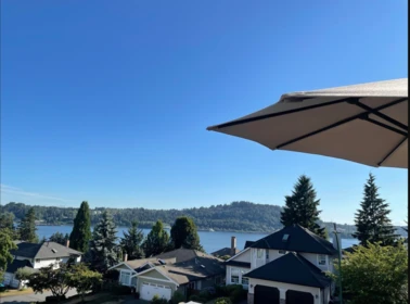 Breakfast Nook Photo of 318 Roche Point Drive, North Vancouver, BC