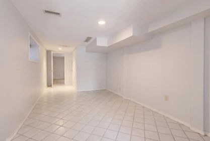 Basement Recreation Room Photo of 441 E 28th Avenue, Vancouver, BC