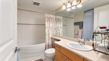 Walk-In Closet Photo of 203 9200 Ferndale Road, Richmond, BC