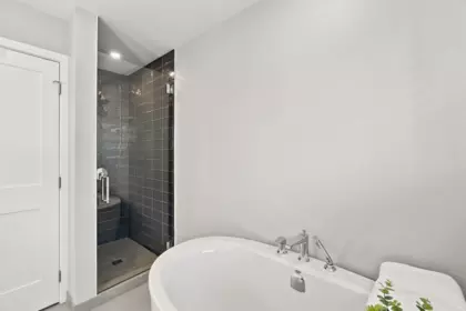 Loft / Bonus Room Photo of 4682 Capilano Road, North Vancouver, BC